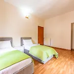 Raiyan Guest House