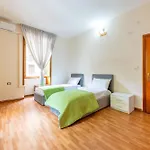Raiyan Guest House