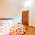 Raiyan Guest House