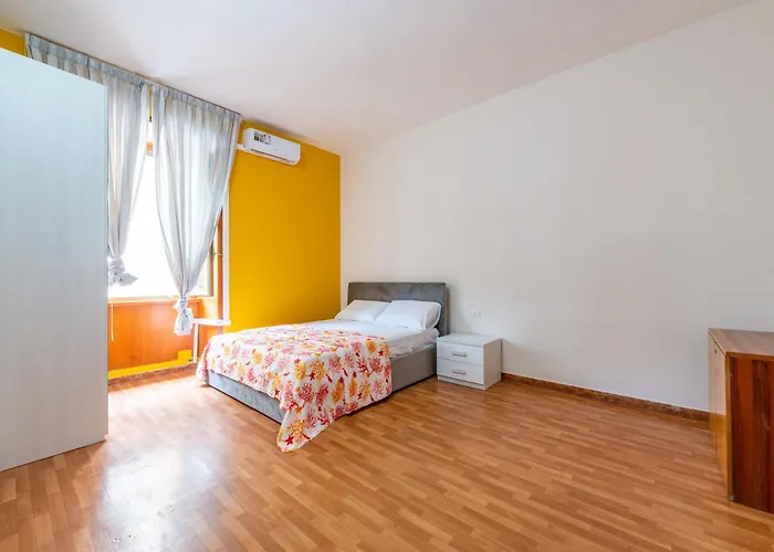 Raiyan Guest House